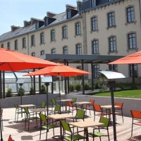 Отель Hotel & Residence Hoteliere Duguesclin в городе Динан, Франция