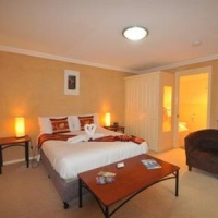 Отель Oyster Cove Chalet Hotel в городе Ойстер Ков, Австралия