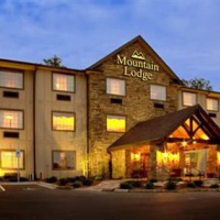 Отель Mountain Lodge Flat Rock (North Carolina) в городе Хендерсонвилл, США