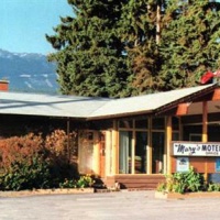 Отель Mary's Motel в городе Голден, Канада