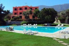 Отель Aliki Beach Hotel в городе Poros Town, Греция