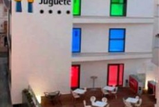 Отель Hotel del Juguete в городе Иби, Испания