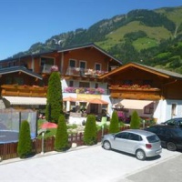 Отель Pension Theresa в городе Раурис, Австрия