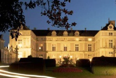 Отель Chateau Colbert Maulevrier в городе Молеврье, Франция