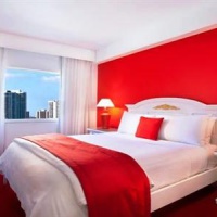 Отель Red South Beach Hotel в городе Майами-Бич, США