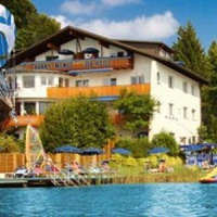 Отель Hotel Barry Memle в городе Фельден-ам-Вёртер-Зе, Австрия