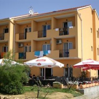 Отель Pansion Tamaris в городе Раб, Хорватия