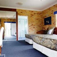 Отель Yamba Beach Motel в городе Ямба, Австралия