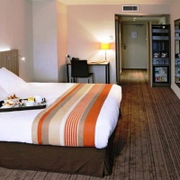 Отель Best Western Plus Hotel De Chassieu в городе Шасьё, Франция
