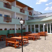 Отель The Seasons Hotel Tryavna в городе Трявна, Болгария