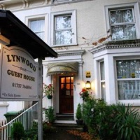 Отель Lynwood Guest House в городе Редхилл, Великобритания