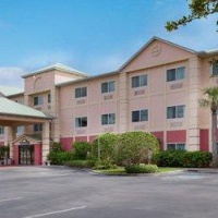 Отель Days Inn And Suites Naples FL в городе Нейплс, США