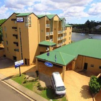 Отель Burnett Riverside Motel в городе Бандаберг, Австралия