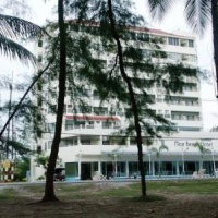 Отель Nice Beach Hotel Rayong в городе Районг, Таиланд