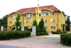 Отель Leier Business Hotel в городе Gonyu, Венгрия