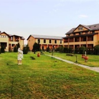 Отель Insieme Grand Resort в городе Roata de Jos, Румыния