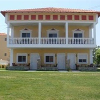Отель Villa Yianna в городе Неа Мессагала, Греция