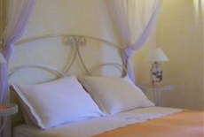 Отель Le Antiche Volte - Bed & Breakfast в городе Монталенже, Италия