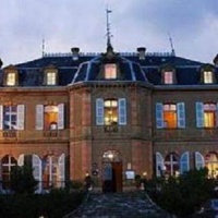 Отель Chateau De Larroque Hotel Gimont в городе Жирмон, Франция