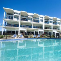Отель Beachside Magnetic Harbour Holiday Apartments в городе Нелли Бэй, Австралия