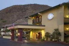 Отель Quality Inn & Suites Date Palm в городе Катедрал Сити, США