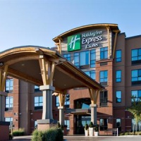Отель Holiday Inn Express Hotel & Suites Riverport в городе Ричмонд, Канада