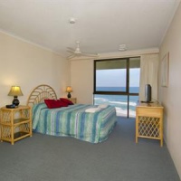 Отель Coolum Caprice Luxury Holiday Apartment Coolum Beach в городе Кулум Бич, Австралия