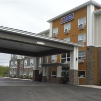 Отель Best Western Plus Lacombe Inn & Suites в городе Лакомб, Канада