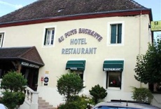 Отель Hotel Au Puits Enchante Saint-Martin-en-Bresse в городе Сен-Мартен-ан-Брес, Франция