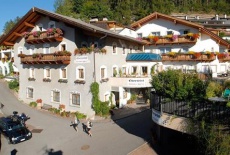 Отель Oberwirt Weisses Kreuz в городе Корнедо-алл’Изарко, Италия