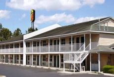 Отель Super 8 Motel Monticello (Florida) в городе Уоррен, США