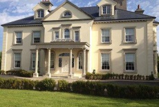 Отель Westbrook Country House в городе Каслбар, Ирландия