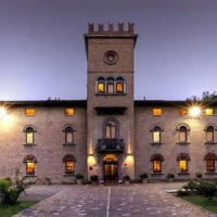 Отель Hotel Castello Modena в городе Модена, Италия