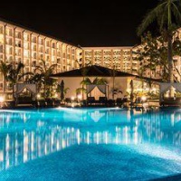 Отель Royalton White Sands All Inclusive в городе Фолмут, Ямайка