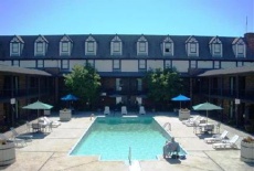 Отель Drawbridge Hotel в городе Форт Митчелл, США