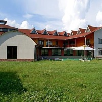 Отель Casa Zanelor Floresti в городе Нэдэшелу, Румыния