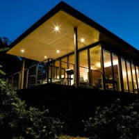 Отель Glass on Glasshouse Cottages Caloundra в городе Стоуни-Крик, Австралия