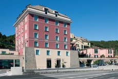 Отель Sea Art Hotel Savona Italy в городе Вадо Лигуре, Италия