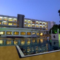 Отель Pluz Resort в городе Силвасса, Индия