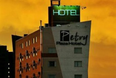 Отель Petry Plaza Hotel в городе Каноиньяс, Бразилия