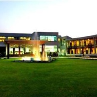 Отель Clarks Exotica Faridabad в городе Фаридабад, Индия