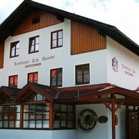 Отель Cafe Pension Konditorei Hassler в городе Берг, Австрия