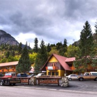 Отель Box Canyon Lodge & Hot Springs в городе Орей, США