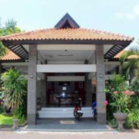 Отель Hotel Tanjung Asri в городе Баньюванги, Индонезия