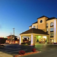 Отель Holiday Inn Express Hotel & Suites Bentonville в городе Бентонвилль, США