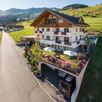 Отель Alpin-Apart-Bacher в городе Зерфаус, Австрия
