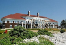 Отель White Point Beach Resort в городе Квинс, Канада