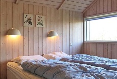 Отель Three-Bedroom Holiday home in Harboore 16 в городе Лемвиг, Дания