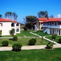 Отель Kamari Apartments в городе Ахарави, Греция