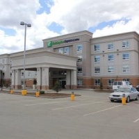 Отель Holiday Inn Express Hotel & Suites Bonnyville в городе Боннивилл, Канада